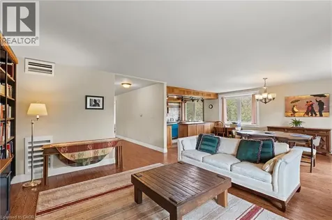 3 San Pedro Drive Hamilton ON L9C 2C4