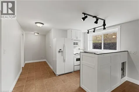 3 San Pedro Drive Hamilton ON L9C 2C4