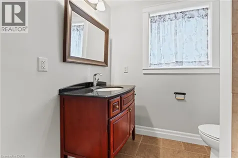 3 San Pedro Drive Hamilton ON L9C 2C4