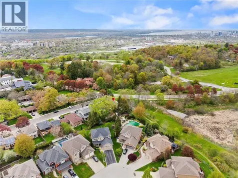 3 San Pedro Drive Hamilton ON L9C 2C4