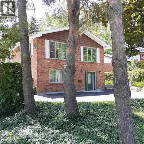 3 San Pedro Drive Hamilton ON L9C 2C4