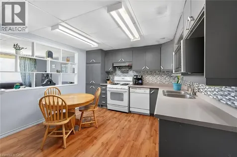 45 Leckie Avenue Stoney Creek ON L8J 2S7