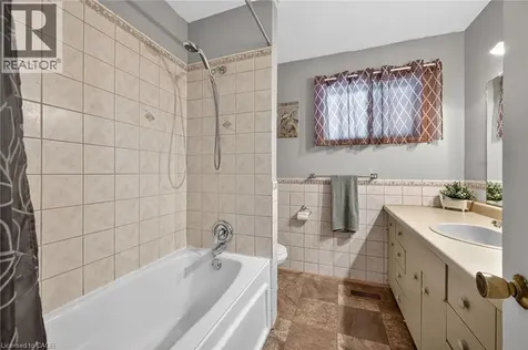 45 Leckie Avenue Stoney Creek ON L8J 2S7