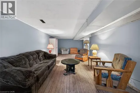 45 Leckie Avenue Stoney Creek ON L8J 2S7