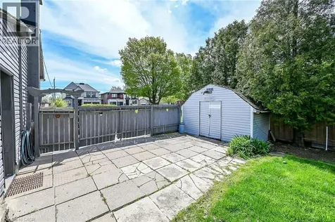 45 Leckie Avenue Stoney Creek ON L8J 2S7