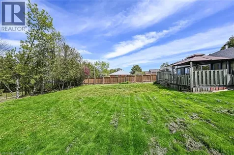 45 Leckie Avenue Stoney Creek ON L8J 2S7