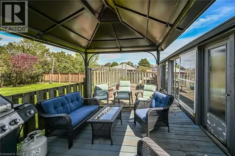 45 Leckie Avenue Stoney Creek ON L8J 2S7