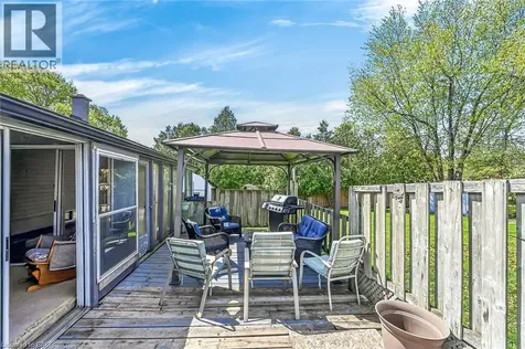 45 Leckie Avenue Stoney Creek ON L8J 2S7