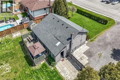 45 Leckie Avenue Stoney Creek ON L8J 2S7