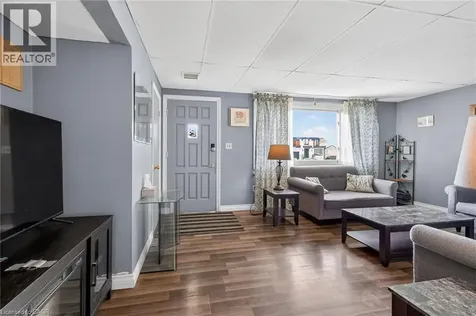 45 Leckie Avenue Stoney Creek ON L8J 2S7