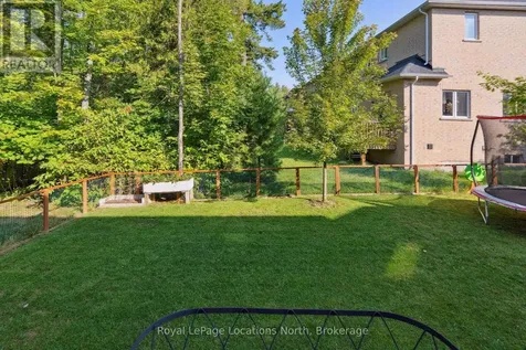 6 Blasi Court Wasaga Beach ON L9Z 0H3