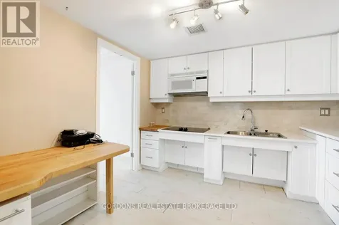3099 Carling Avenue Ottawa ON K2H 5A6