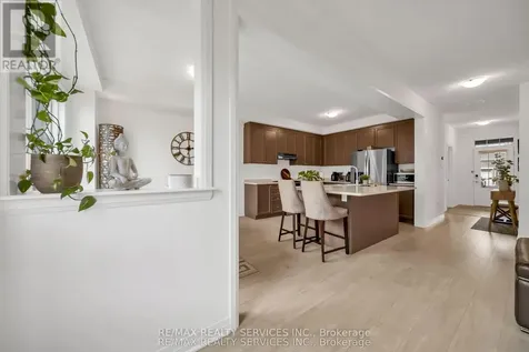 104 Sagewood Avenue Barrie ON L9J 0K5