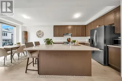 104 Sagewood Avenue Barrie ON L9J 0K5