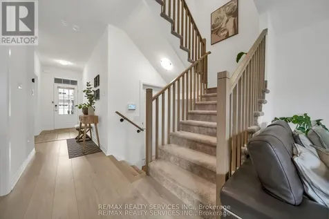 104 Sagewood Avenue Barrie ON L9J 0K5