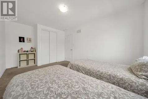 104 Sagewood Avenue Barrie ON L9J 0K5