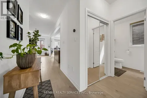 104 Sagewood Avenue Barrie ON L9J 0K5