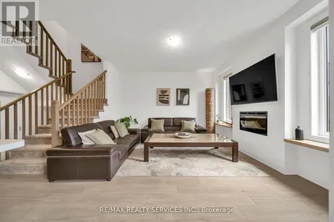 104 Sagewood Avenue Barrie ON L9J 0K5