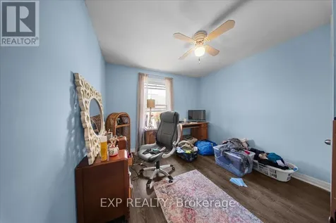 208 Montfort Street Ottawa ON K1L 5P4
