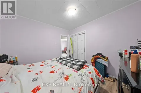 208 Montfort Street Ottawa ON K1L 5P4