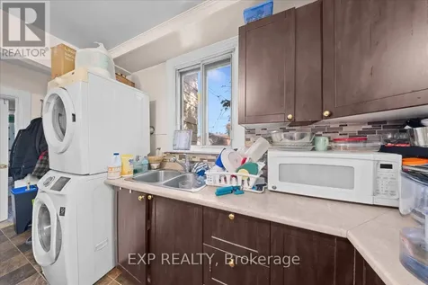 208 Montfort Street Ottawa ON K1L 5P4