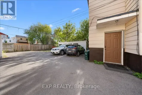 208 Montfort Street Ottawa ON K1L 5P4
