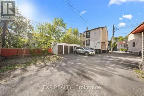 208 Montfort Street Ottawa ON K1L 5P4