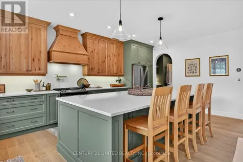 38 Darling Drive Selwyn ON K0L 1T0