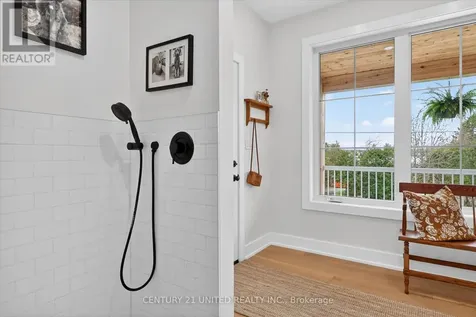 38 Darling Drive Selwyn ON K0L 1T0