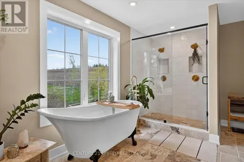 38 Darling Drive Selwyn ON K0L 1T0