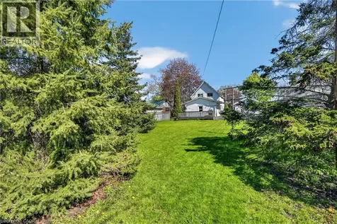 520 Alder Street East Dunnville ON N1A 1E6
