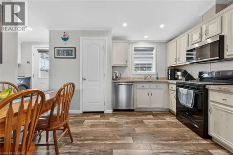 19 Silver Aspen Drive Nanticoke ON N0A 1L0