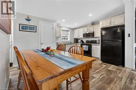 19 Silver Aspen Drive Nanticoke ON N0A 1L0