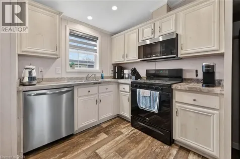 19 Silver Aspen Drive Nanticoke ON N0A 1L0