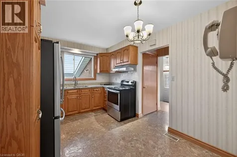 336 Montmorency Drive Hamilton ON L8K 5H4