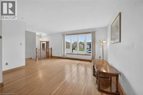 336 Montmorency Drive Hamilton ON L8K 5H4