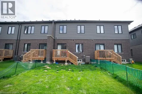 31 Wakeling Drive Brantford ON N3V 0B8