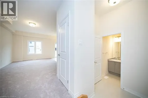 31 Wakeling Drive Brantford ON N3V 0B8