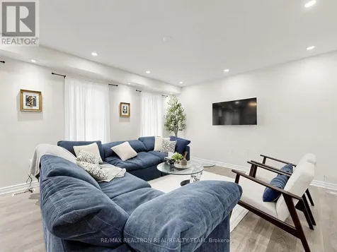 2708 Burkholder Drive Pickering ON L1X 0G2