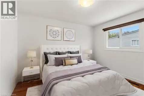 51 Metcalfe Crescent Brantford ON N3R 2L7