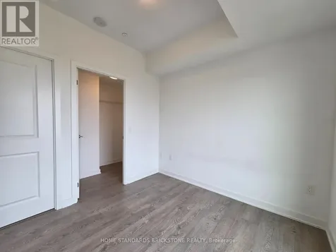 120 Eagle Rock Way Vaughan ON L6A 5C2