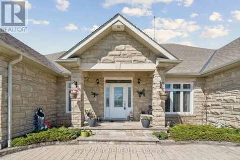10 Brolley Crescent Essa ON L0L 2N2