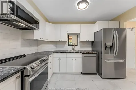 3936 Wyandotte St. East Windsor ON N8Y 4V1