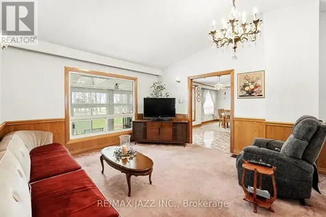 4320 Bloomington Road Whitchurch-stouffville ON L4A 7X5