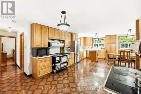 4320 Bloomington Road Whitchurch-stouffville ON L4A 7X5
