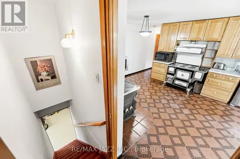 4320 Bloomington Road Whitchurch-stouffville ON L4A 7X5