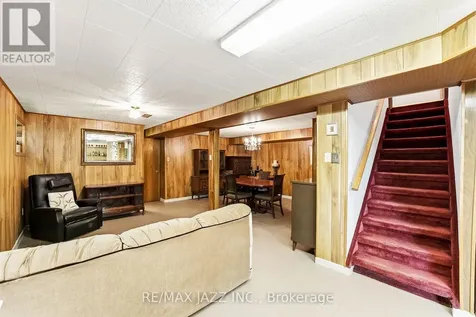 4320 Bloomington Road Whitchurch-stouffville ON L4A 7X5