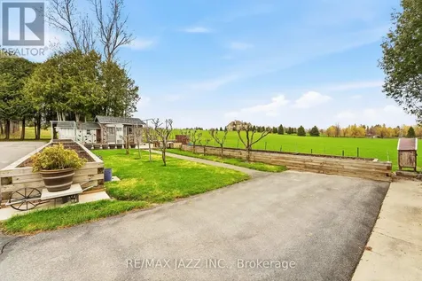 4320 Bloomington Road Whitchurch-stouffville ON L4A 7X5
