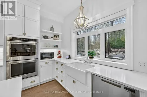 6 Forrester Road Oro-medonte ON L0L 2L0