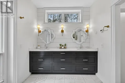 6 Forrester Road Oro-medonte ON L0L 2L0